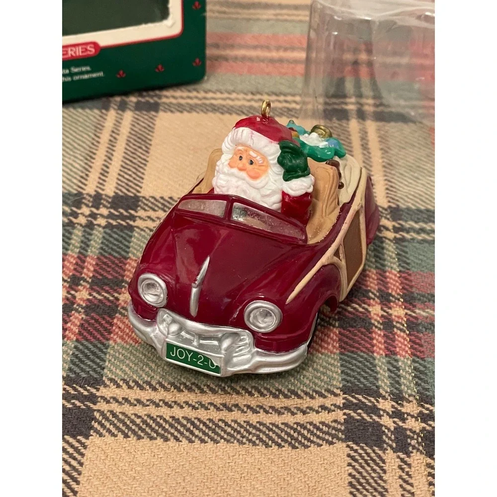 Hallmark Keepsake Ornament 1987 Santa's Woody Collector‎ Series Red Woodie Wagon